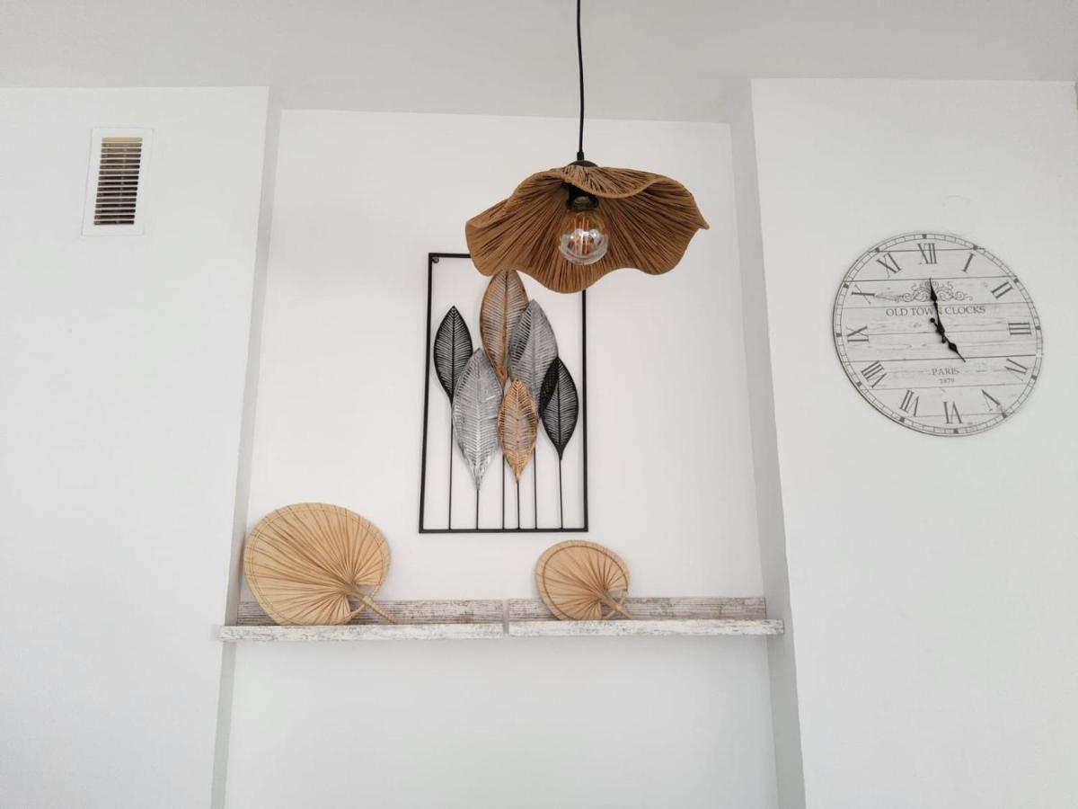Tranquility Studio Apartment Малага Екстериор снимка
