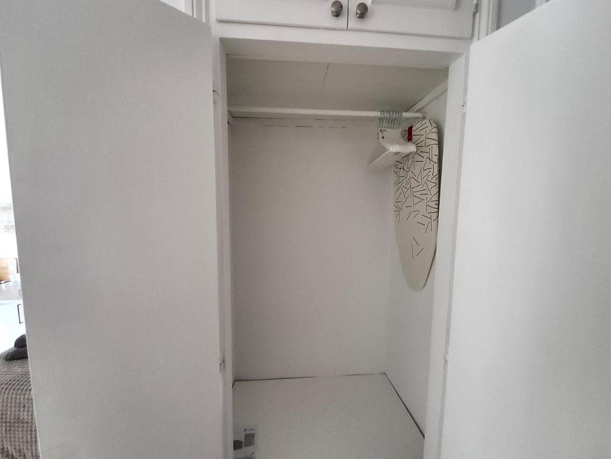 Tranquility Studio Apartment Малага Екстериор снимка